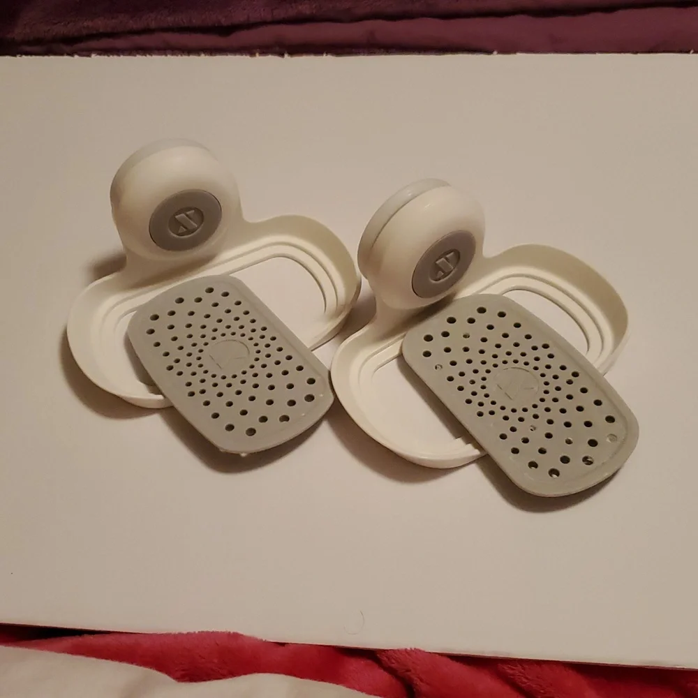 SlipX Solutions Patented Strong Hold Soap Saver, Suction Cup Soap Holder